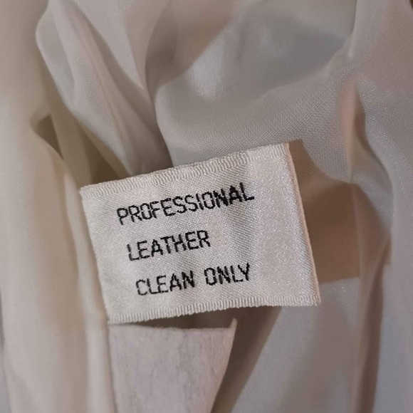 Leather skirt and jacket - Picture 5 of 8